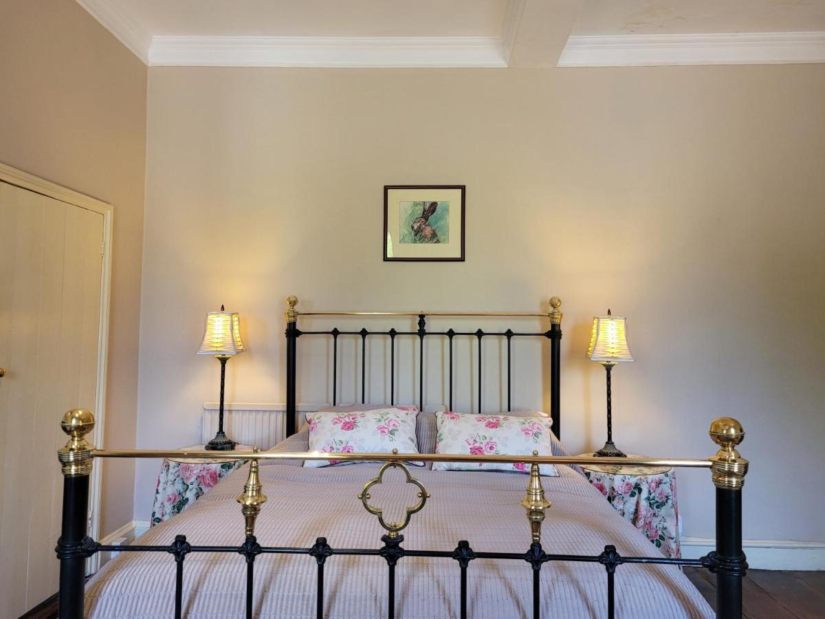 The Old Vicarage Bed and Breakfast Kington  Exterior foto